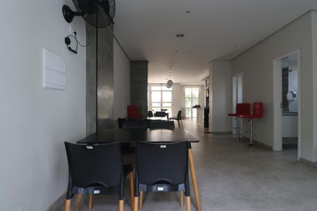 Apartamento para alugar com 55m², 2 quartos e 1 vagaÁrea comum - Salão de festas