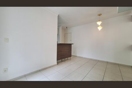 Sala  de apartamento para alugar com 2 quartos, 55m² em Vila Anastácio, São Paulo