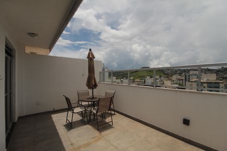 Apartamento à venda com 115m², 3 quartos e 3 vagasCobertura