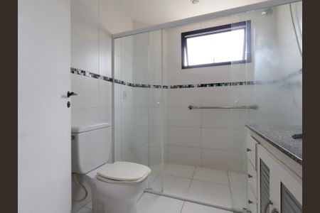 Apartamento à venda com 146m², 3 quartos e 3 vagasBanheiro da Suíte 1