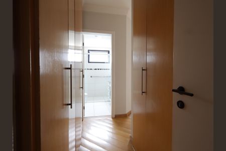 Apartamento à venda com 146m², 3 quartos e 3 vagasSuíte 1