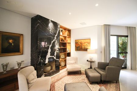 Apartamento à venda com 264m², 3 quartos e 4 vagasSala