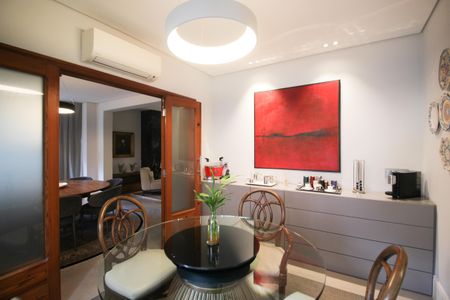 Apartamento à venda com 264m², 3 quartos e 4 vagasCopa 