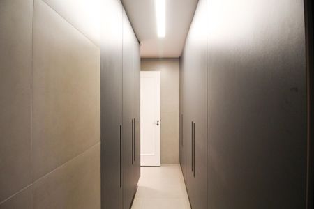 Apartamento à venda com 264m², 3 quartos e 4 vagasCorredor