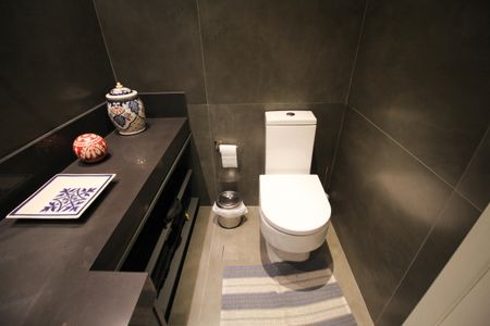 Apartamento à venda com 264m², 3 quartos e 4 vagasBanheiro da Suíte 2