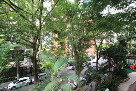 Apartamento à venda com 264m², 3 quartos e 4 vagasVista