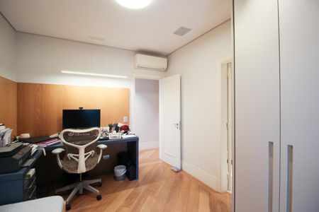 Apartamento à venda com 264m², 3 quartos e 4 vagasSuíte 3