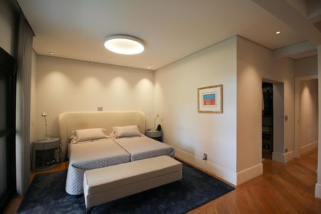 Apartamento à venda com 264m², 3 quartos e 4 vagasSuíte 1