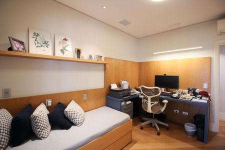 Apartamento à venda com 264m², 3 quartos e 4 vagasSuíte 3