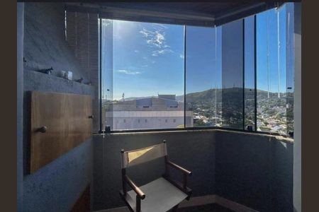 Apartamento à venda com 45m², 1 quarto e 1 vaga Apartamento à venda com 45m², 1 quarto e 1 vagaVaranda