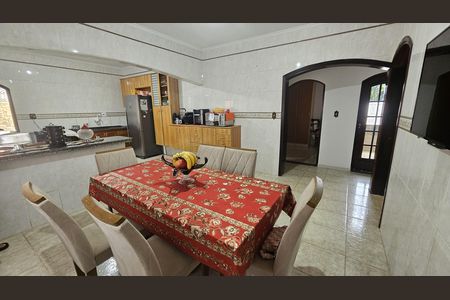 Casa para alugar com 350m², 3 quartos e 4 vagasSala de jantar