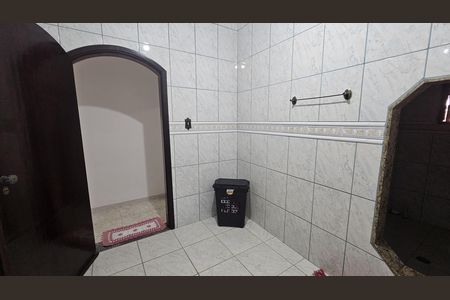 Casa para alugar com 350m², 3 quartos e 4 vagasBanheiro