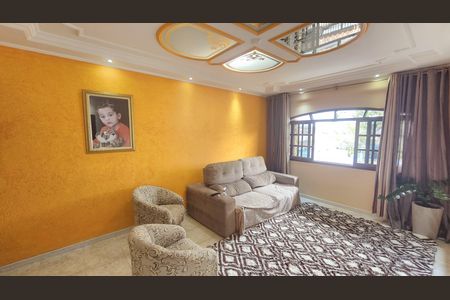 Casa para alugar com 350m², 3 quartos e 4 vagasSala