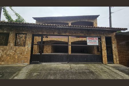 Fachada de casa para alugar com 3 quartos, 350m² em Vila Real Santista, Suzano