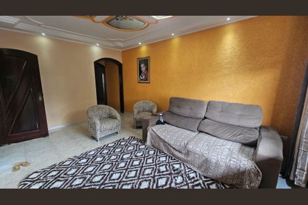 Sala de casa para alugar com 3 quartos, 350m² em Vila Real Santista, Suzano