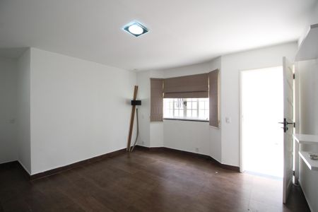 Casa de condomínio à venda com 360m², 4 quartos e 3 vagasQuarto 4