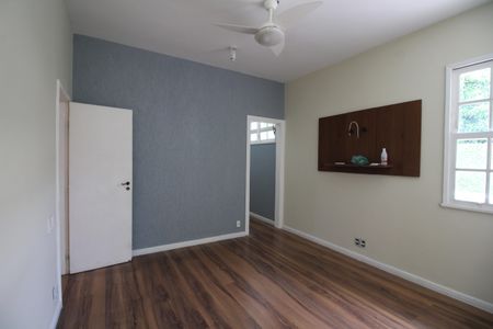 Casa de condomínio à venda com 360m², 4 quartos e 3 vagasQuarto 3