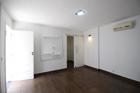 Casa de condomínio à venda com 360m², 4 quartos e 3 vagasQuarto 4