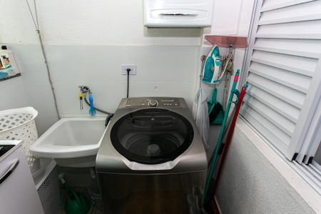 Apartamento à venda com 42m², 2 quartos e 1 vagaÁrea de Serviço