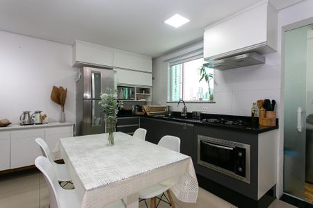 Cozinha de apartamento à venda com 2 quartos, 42m² em Chácara Califórnia, São Paulo