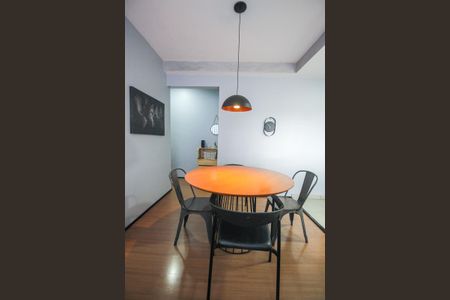 Sala de apartamento para alugar com 2 quartos, 48m² em Jardim Salete, Taboão da Serra