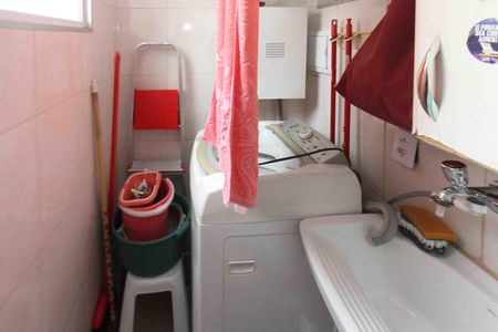 Apartamento à venda com 78m², 3 quartos e 1 vagaÁrea de Serviço