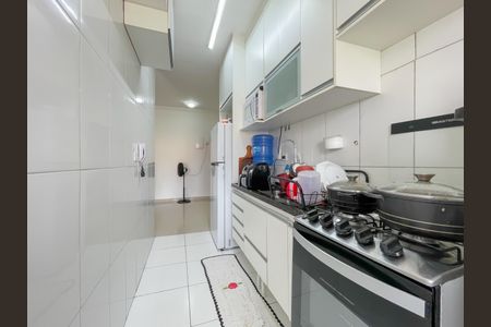 Apartamento à venda com 86m², 2 quartos e 1 vaga Apartamento à venda com 86m², 2 quartos e 1 vagaCozinha e Área de Serviço