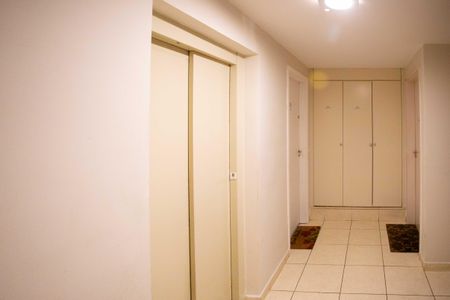 Apartamento à venda com 58m², 3 quartos e 1 vagaHall de entrada