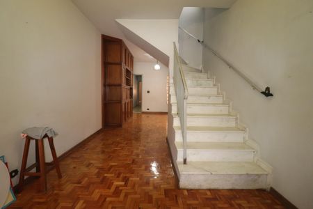 Sala de casa para alugar com 3 quartos, 259m² em Vila Palmares, Santo André