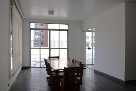 Apartamento para alugar com 55m², 1 quarto e 1 vagaTerraço