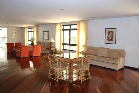 Apartamento para alugar com 55m², 1 quarto e 1 vagaHall Social