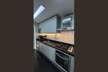 Apartamento à venda com 90m², 3 quartos e 2 vagasCozinha