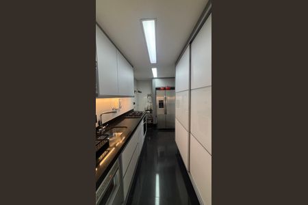 Apartamento à venda com 90m², 3 quartos e 2 vagasCozinha