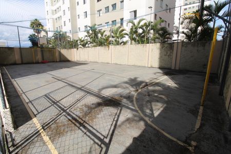 Apartamento para alugar com 65m², 2 quartos e 1 vagaÁrea comum - Quadra Esportiva