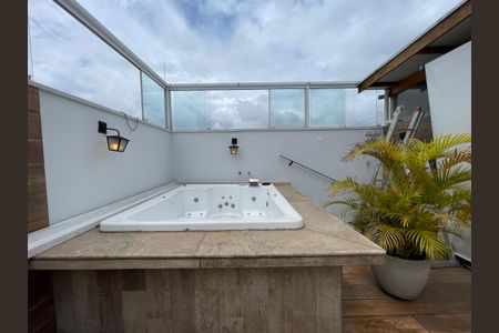 Apartamento para alugar com 175m², 2 quartos e 2 vagasCobertura