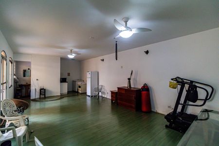 Casa à venda com 400m², 4 quartos e 4 vagas Casa à venda com 400m², 4 quartos e 4 vagasSalão