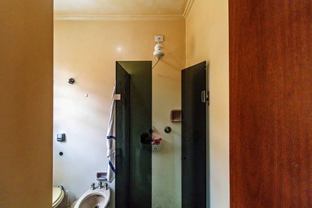 Casa à venda com 400m², 4 quartos e 4 vagas Casa à venda com 400m², 4 quartos e 4 vagasSuite 02 - Banheiro