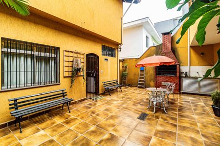 Casa à venda com 400m², 4 quartos e 4 vagas Casa à venda com 400m², 4 quartos e 4 vagasQuintal