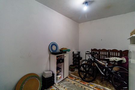 Casa à venda com 400m², 4 quartos e 4 vagas Casa à venda com 400m², 4 quartos e 4 vagasEdícula - Suite