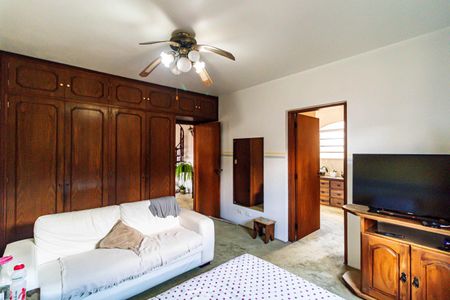 Casa à venda com 400m², 4 quartos e 4 vagas Casa à venda com 400m², 4 quartos e 4 vagasSuite 01