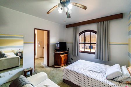 Casa à venda com 400m², 4 quartos e 4 vagas Casa à venda com 400m², 4 quartos e 4 vagasSuite 01