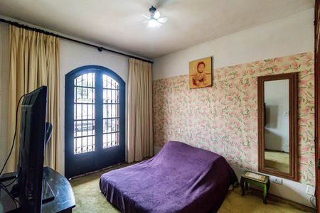 Casa à venda com 400m², 4 quartos e 4 vagas Casa à venda com 400m², 4 quartos e 4 vagasQuarto 01