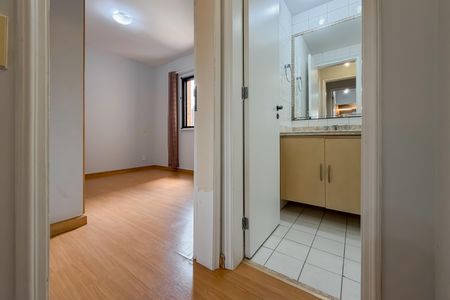 Apartamento à venda com 120m², 3 quartos e 3 vagasQuarto 2