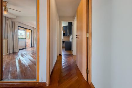 Apartamento à venda com 120m², 3 quartos e 3 vagasCorredor