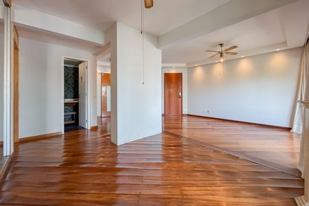 Apartamento à venda com 120m², 3 quartos e 3 vagasSala