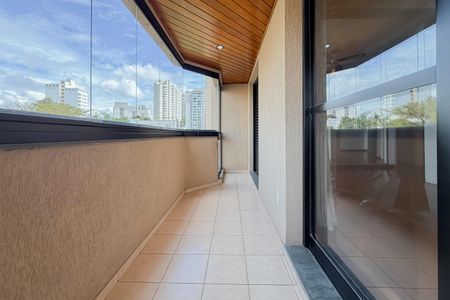 Apartamento à venda com 120m², 3 quartos e 3 vagasVaranda da Sala