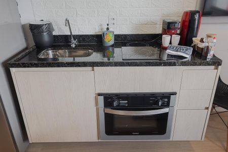 Cozinha de kitnet/studio para alugar com 1 quarto, 25m² em Pinheiros, São Paulo