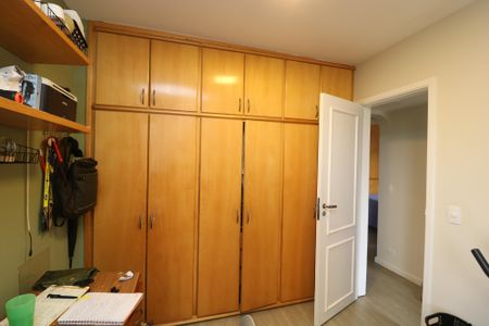 Apartamento à venda com 85m², 3 quartos e 1 vagaQuarto 2