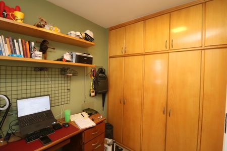 Apartamento à venda com 85m², 3 quartos e 1 vagaQuarto 2