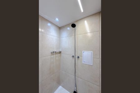 Banheiro de kitnet/studio para alugar com 1 quarto, 25m² em Vila Mariana, São Paulo